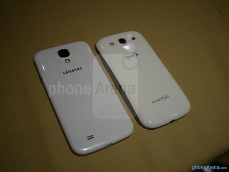 Galaxy S4 gây nhầm lẫn về thiết kế với Galaxy S III 9